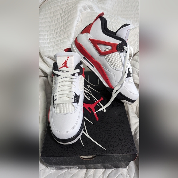 Air Jordan 4 Retro - Picture 1 of 15
